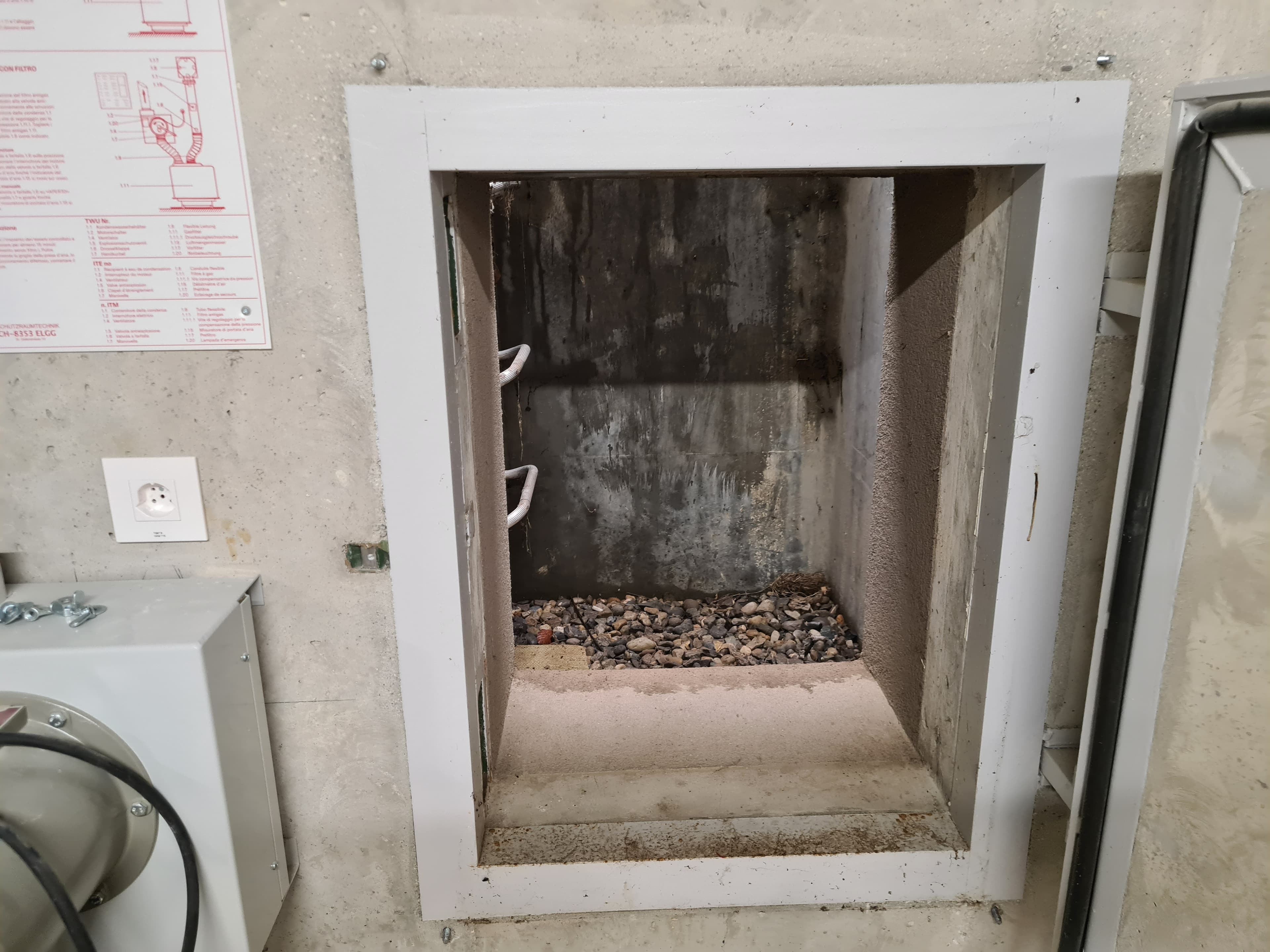 Réglage de fermeture d'abri