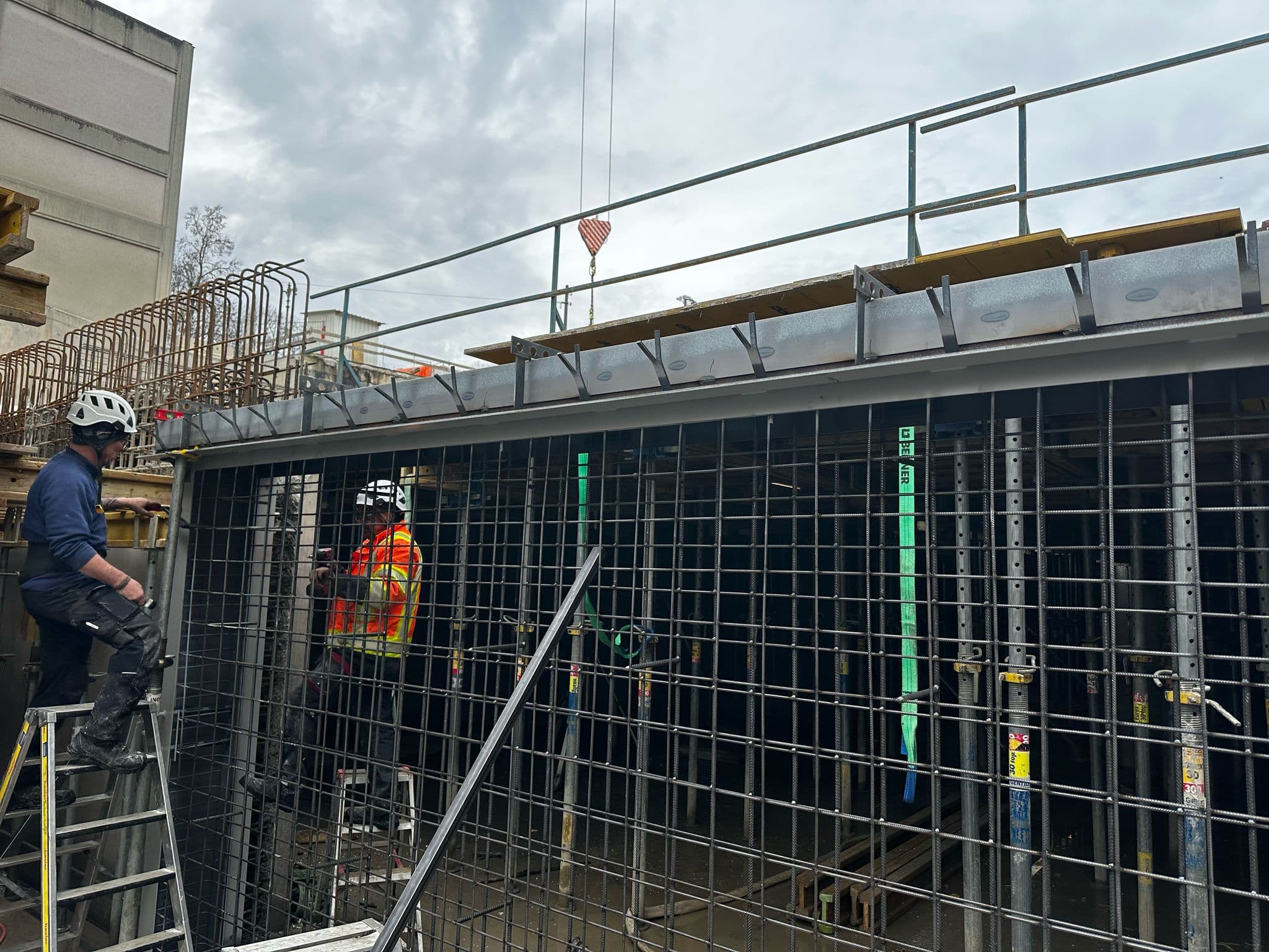 Porte blindee et cadre