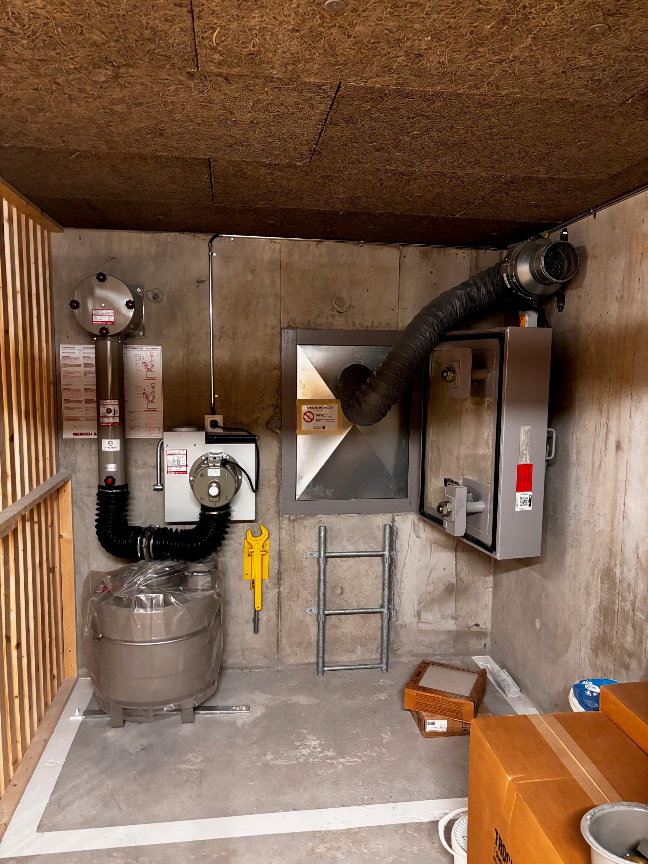 Ouvrage abri PC sur mesure