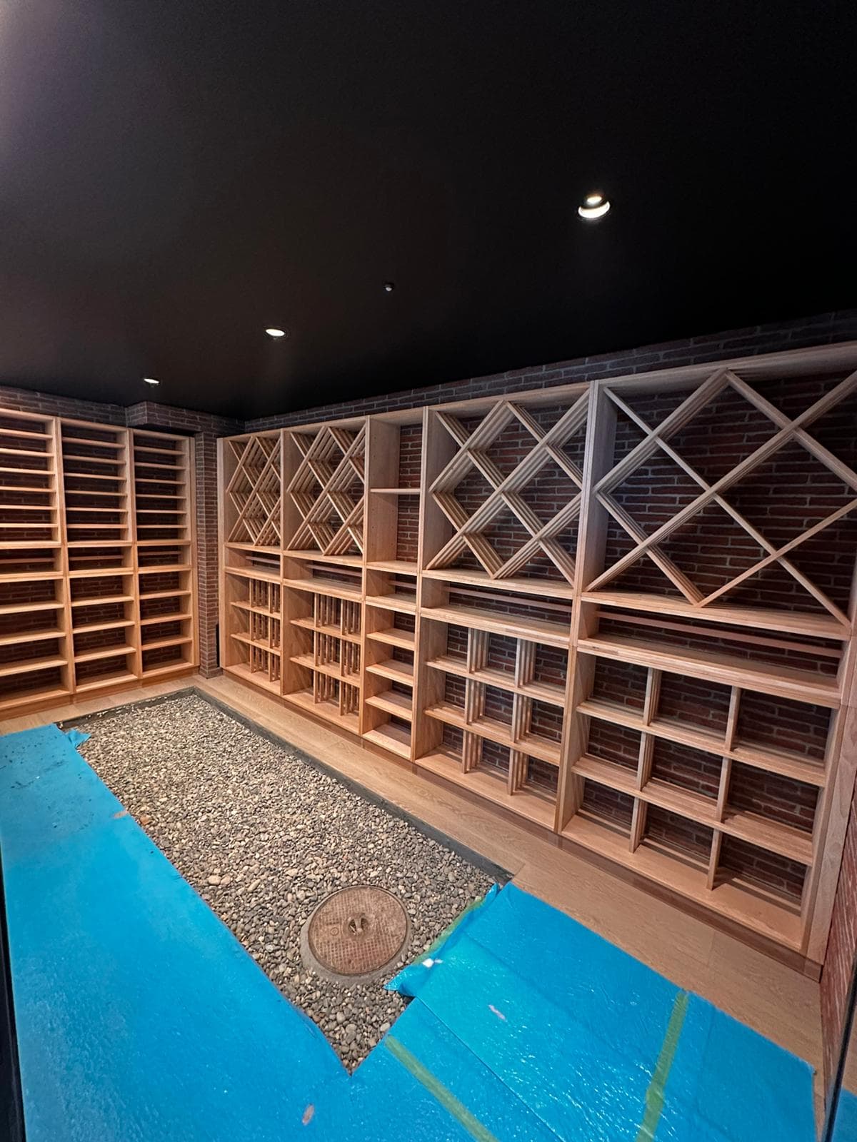 Cave à vin moderne finalisée